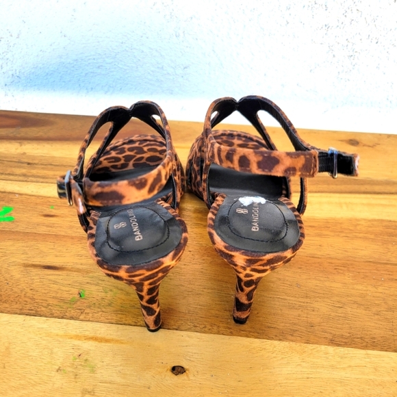 Bandolino Women's Strappy Tamar Sandal Size 5.5 M - Picture 10 of 16